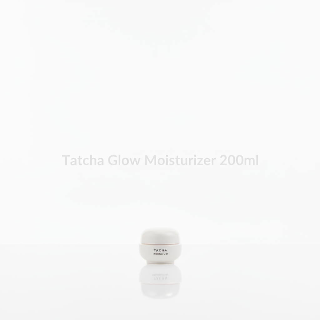 Tatcha Glow Moisturizer 200ml tub for dry skin, featuring Hyaluronic Acid and AHA/BHA.